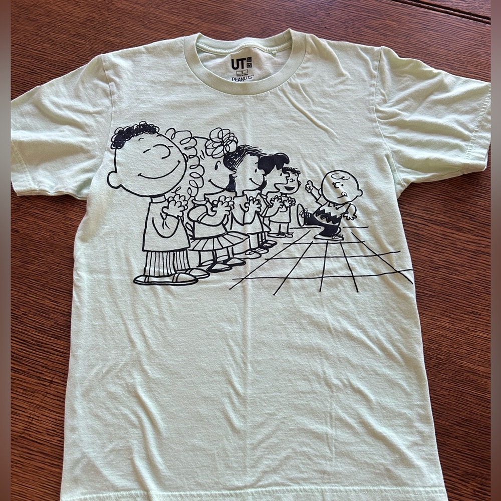 Peanuts Size Small Unisex T-Shirt